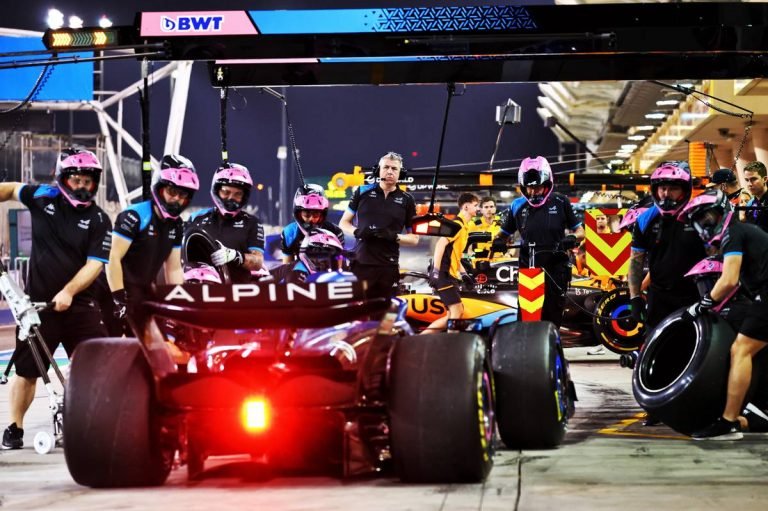 Motor Racing - Formula One Testing - Day One - Sakhir, Bahrain